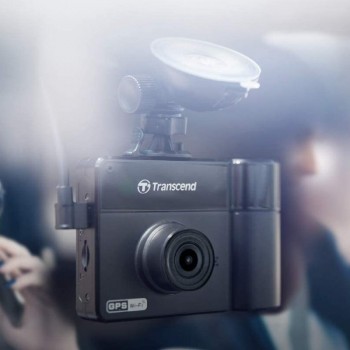Автомобильный видеорегистратор Transcend DrivePro 550, Full-HD 1080P