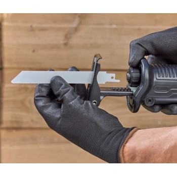 Ferăstrău alternativ Black&Decker BES301K