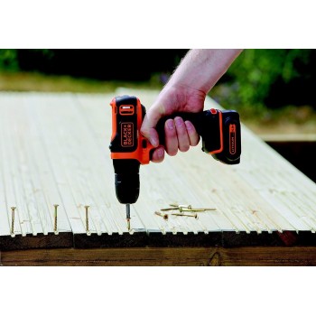 Masina de gaurit/insurubat cu acumulator Black&Decker BDCD12